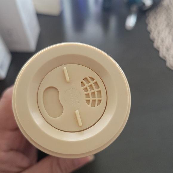 Gucci N°1 dusting body powder - Picture 5 of 6